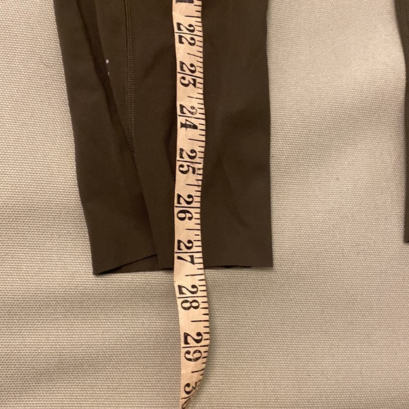 Lululemon base pace high rise crop. Olive green - Picture 7 of 7